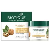 Peeling do twarzy z orzechem włoskim Biotique 50g