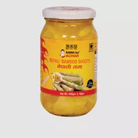 Marynowane pędy bambusa w zalewie Nepali Bamboo Shoots Aama Ko Achar 380g