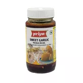 Sweet Garlic Pickle In Oil Priya 300g